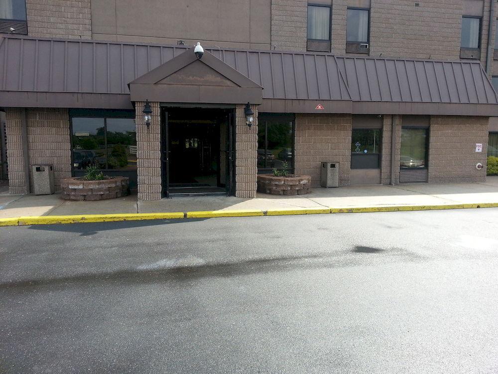 Town & South Plainfield-piscataway Hotel 2*